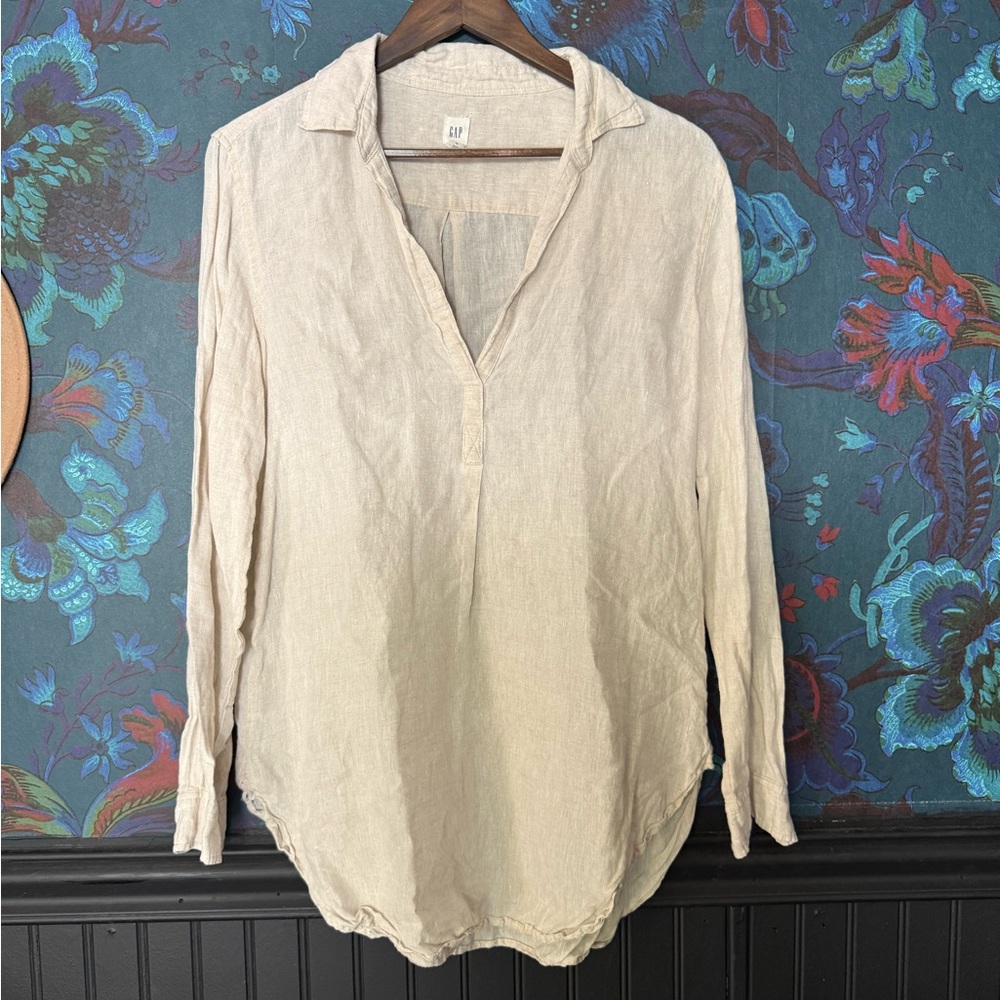 GAP Women's Cream Linen Button Down Shirt